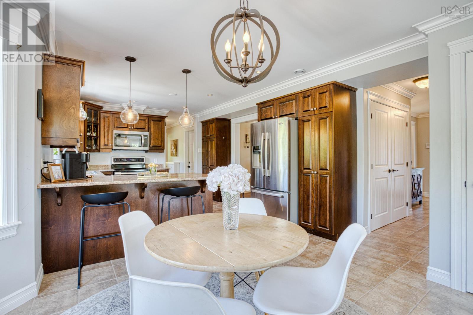 71 Yezen Court Property Photo 12