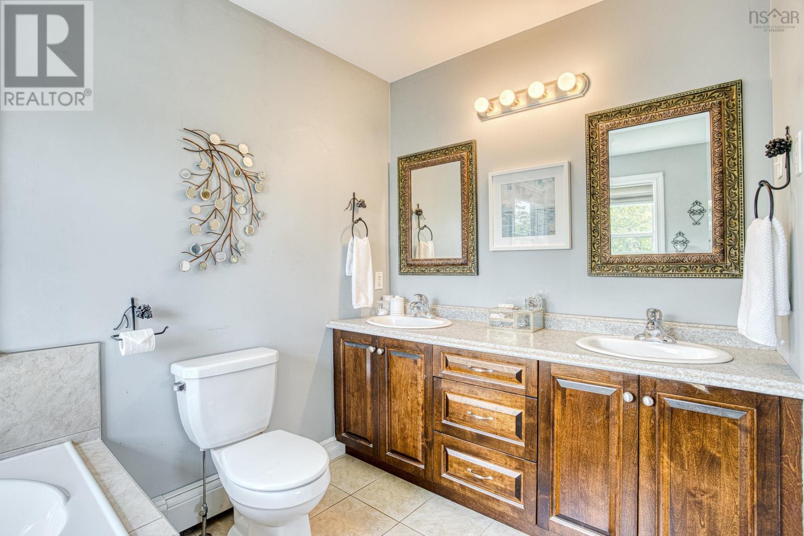 71 Yezen Court Property Photo 24