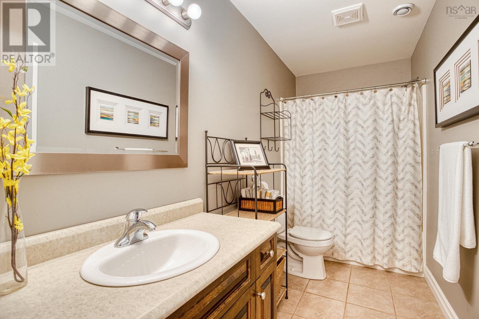 71 Yezen Court Property Photo 31