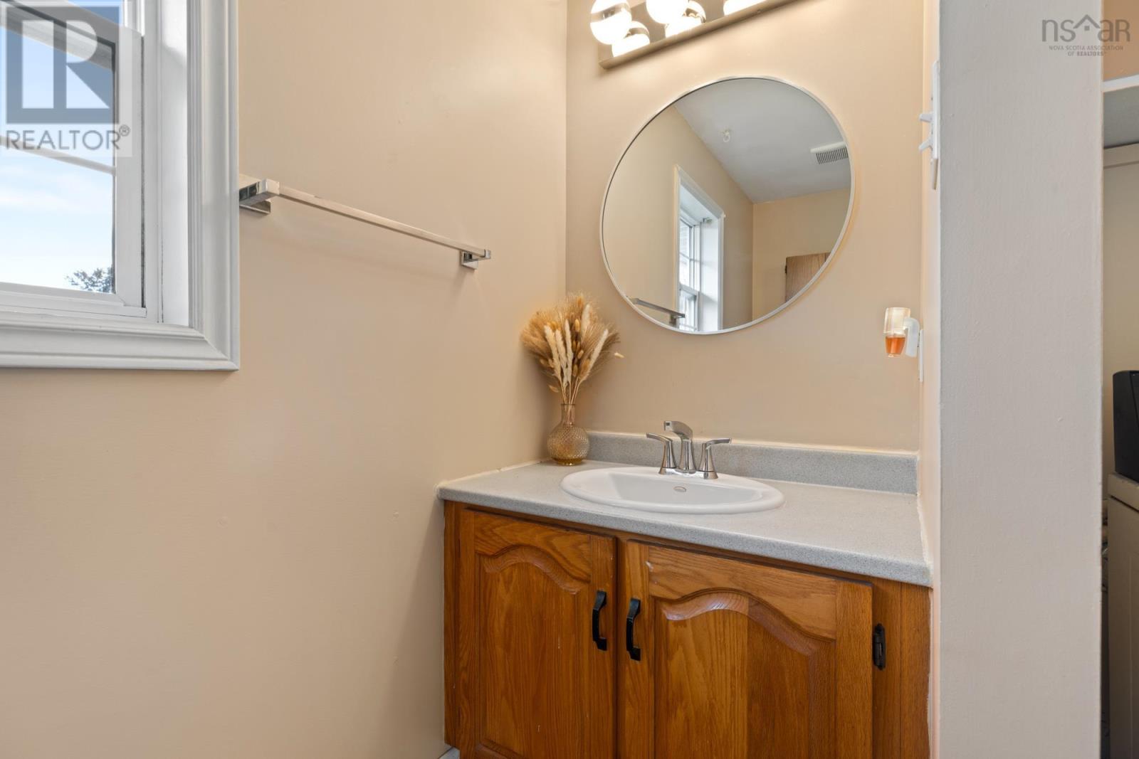 1570 Terence Bay Road Property Photo 20