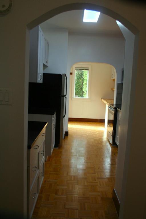 302 Woodlawn Street Property Photo 6