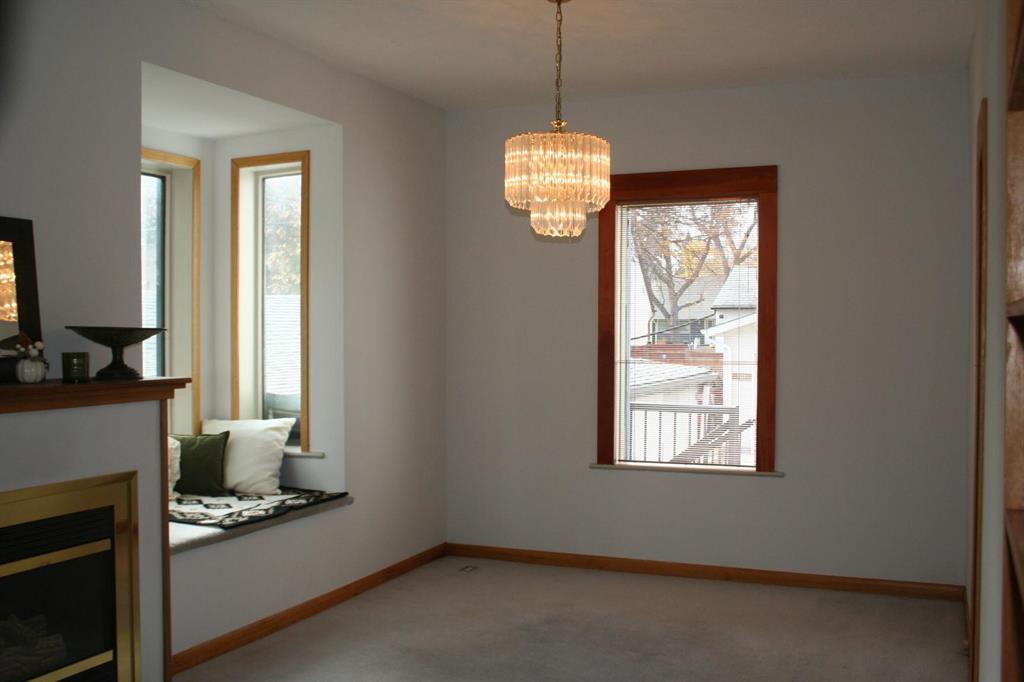 302 Woodlawn Street Property Photo 10