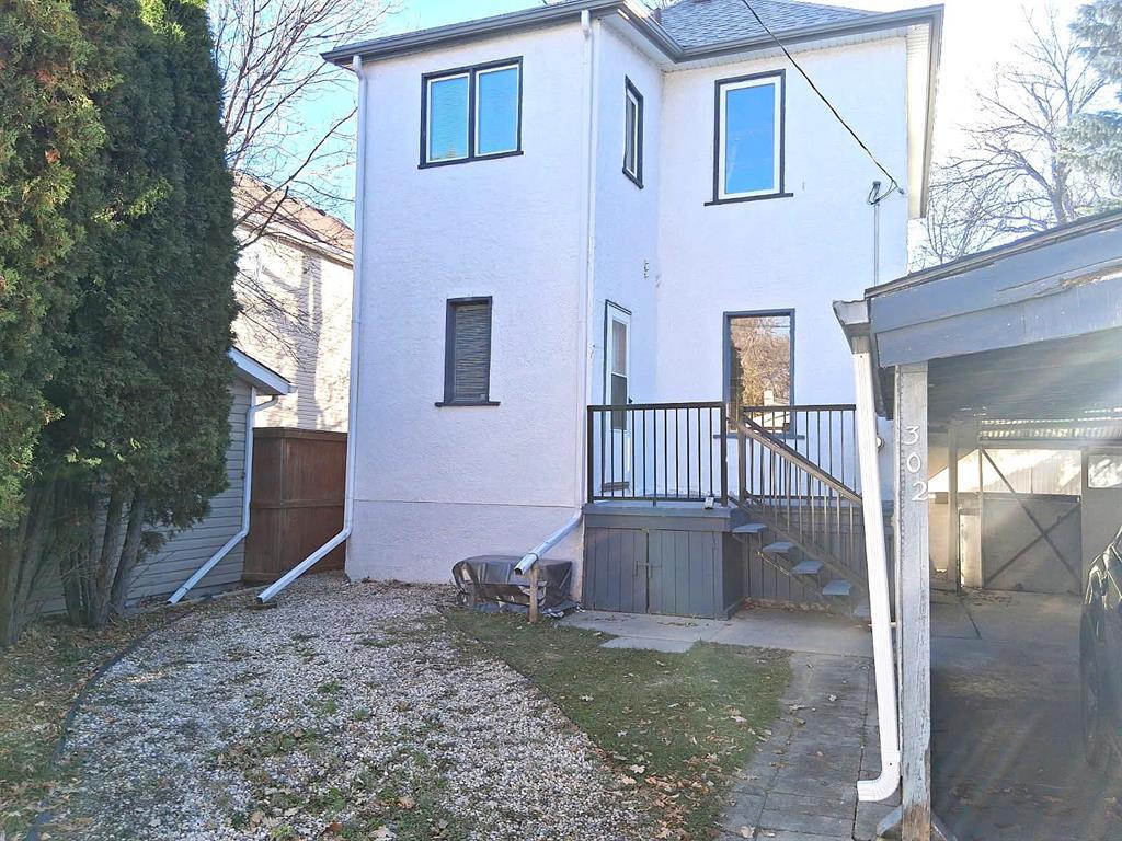 302 Woodlawn Street Property Photo 32