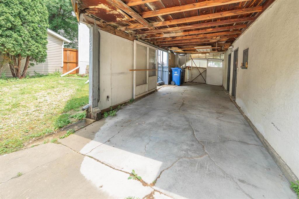 302 Woodlawn Street Property Photo 34