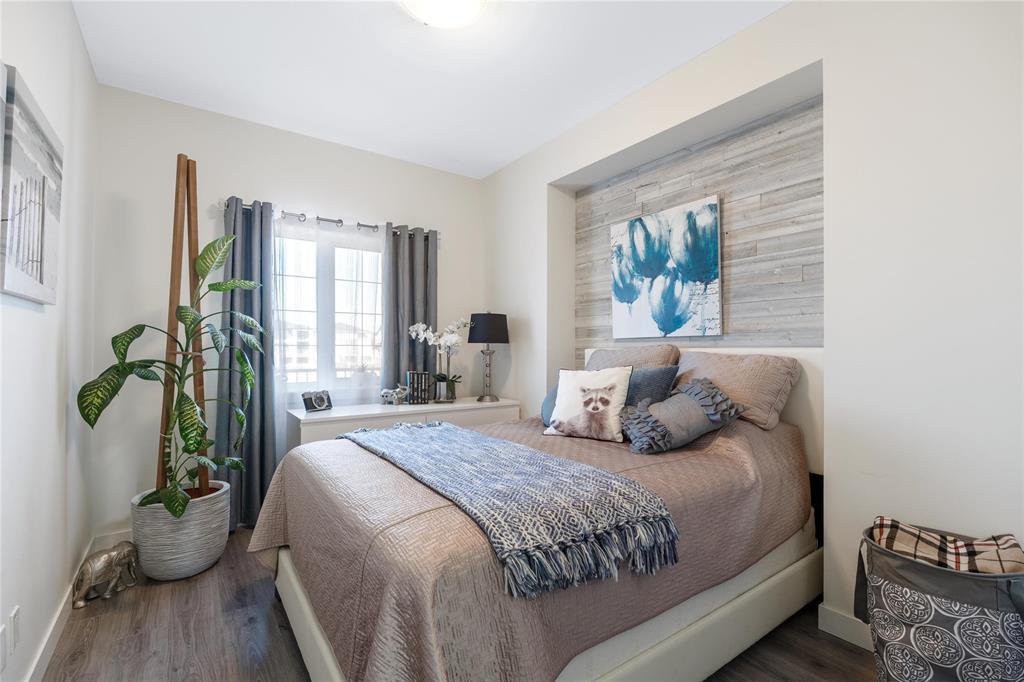 207 Rowntree Avenue S Property Photo 15