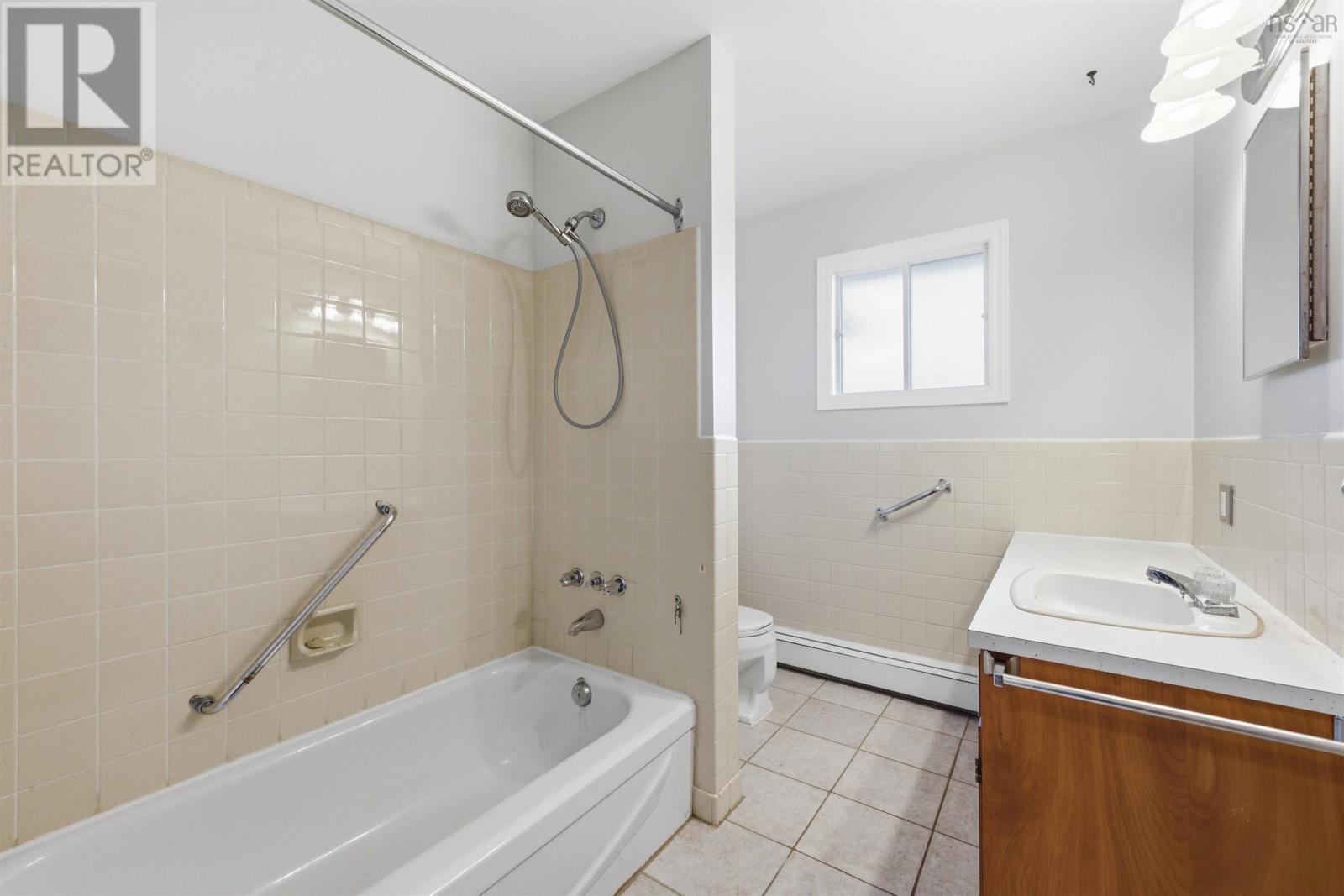 12 Ivylea Crescent Property Photo 13