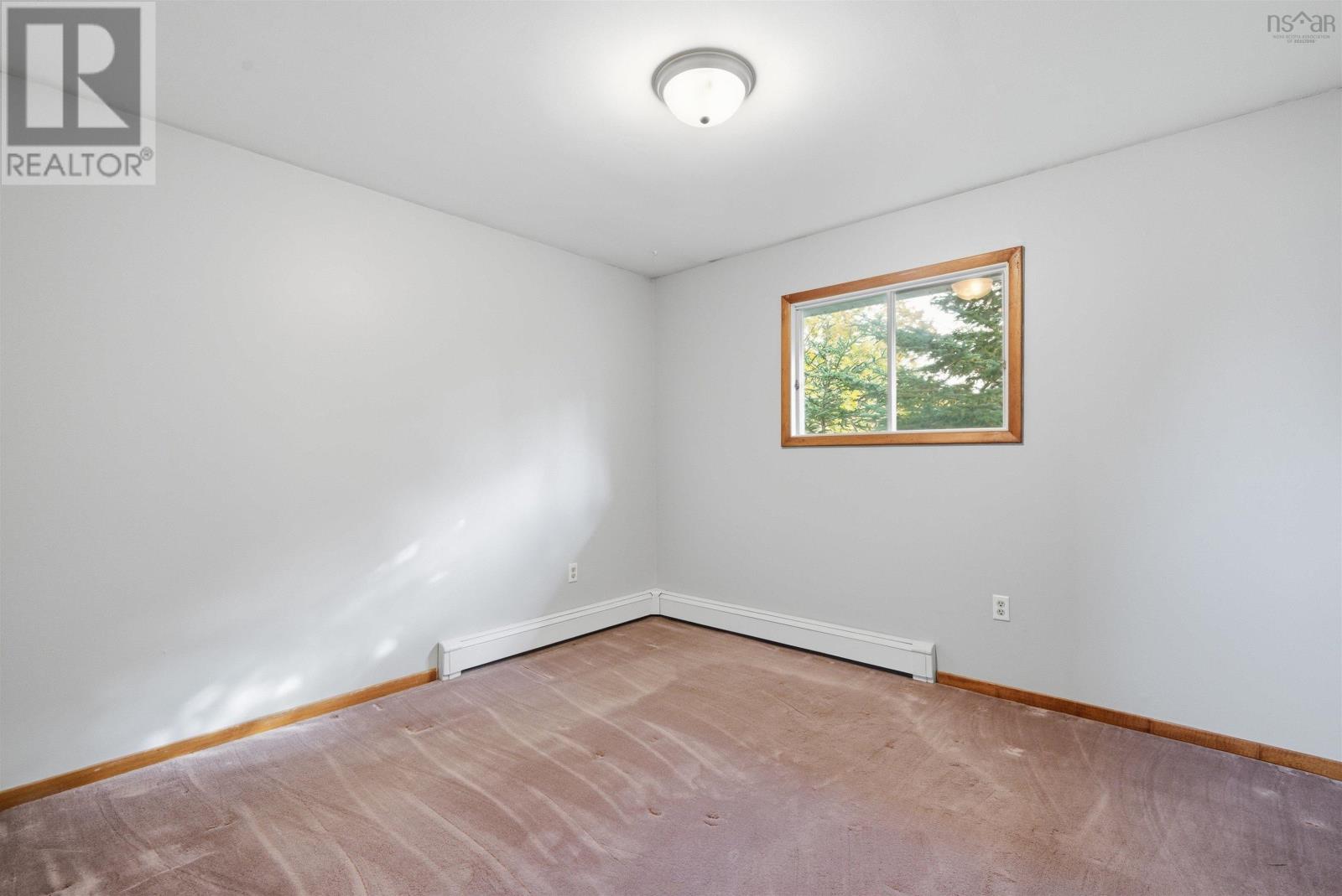 12 Ivylea Crescent Property Photo 17