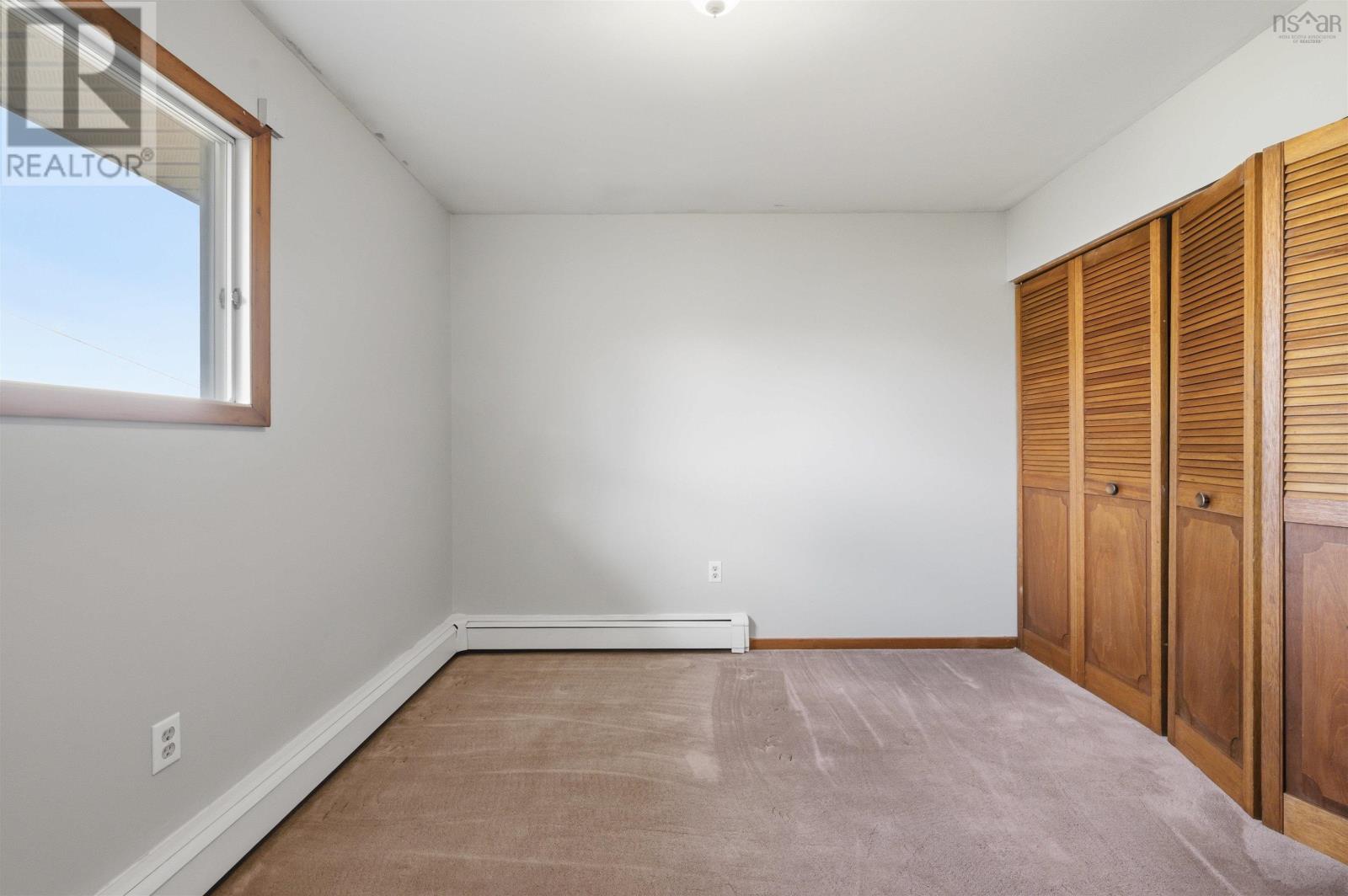 12 Ivylea Crescent Property Photo 18