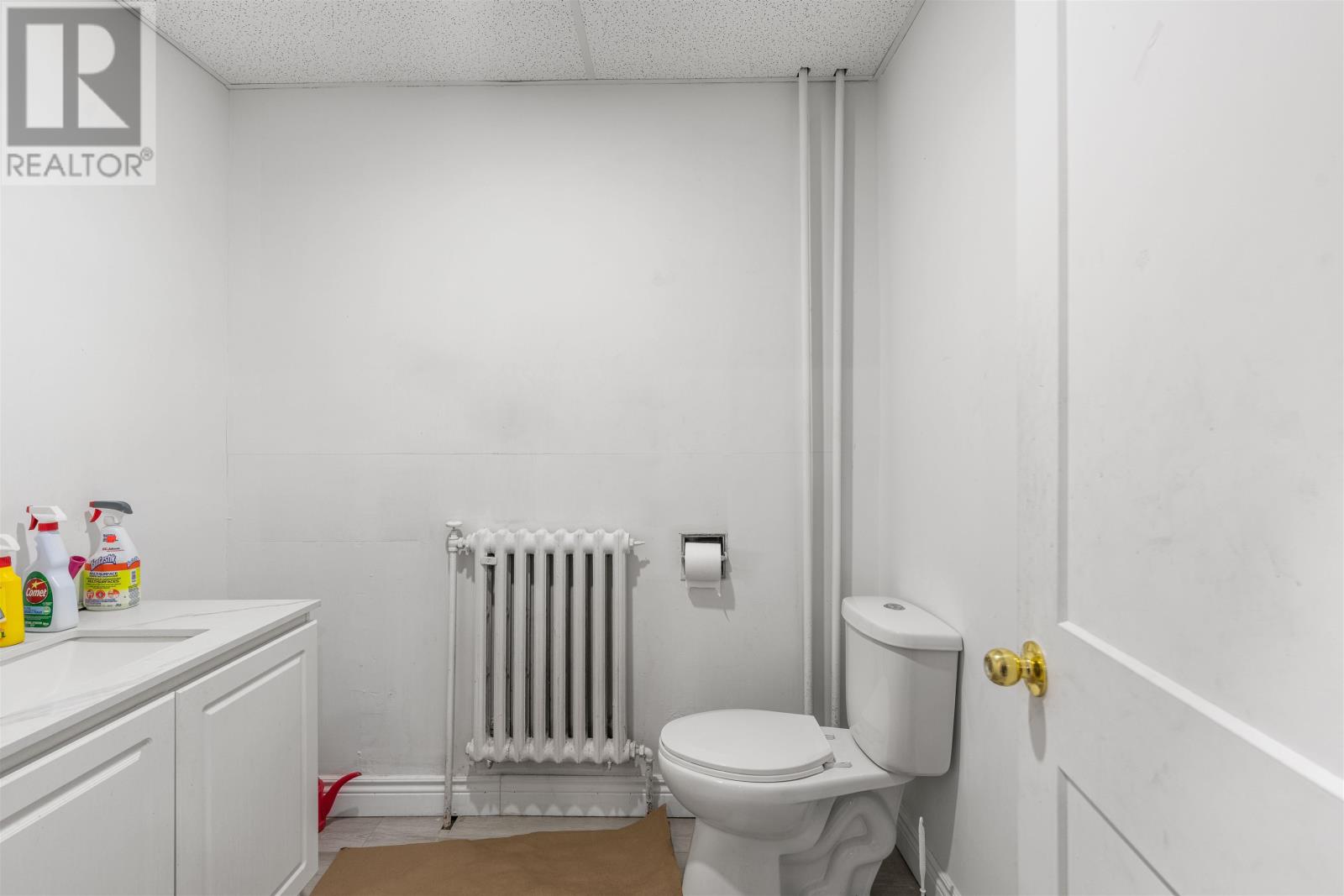 37 Central Street Property Photo 8