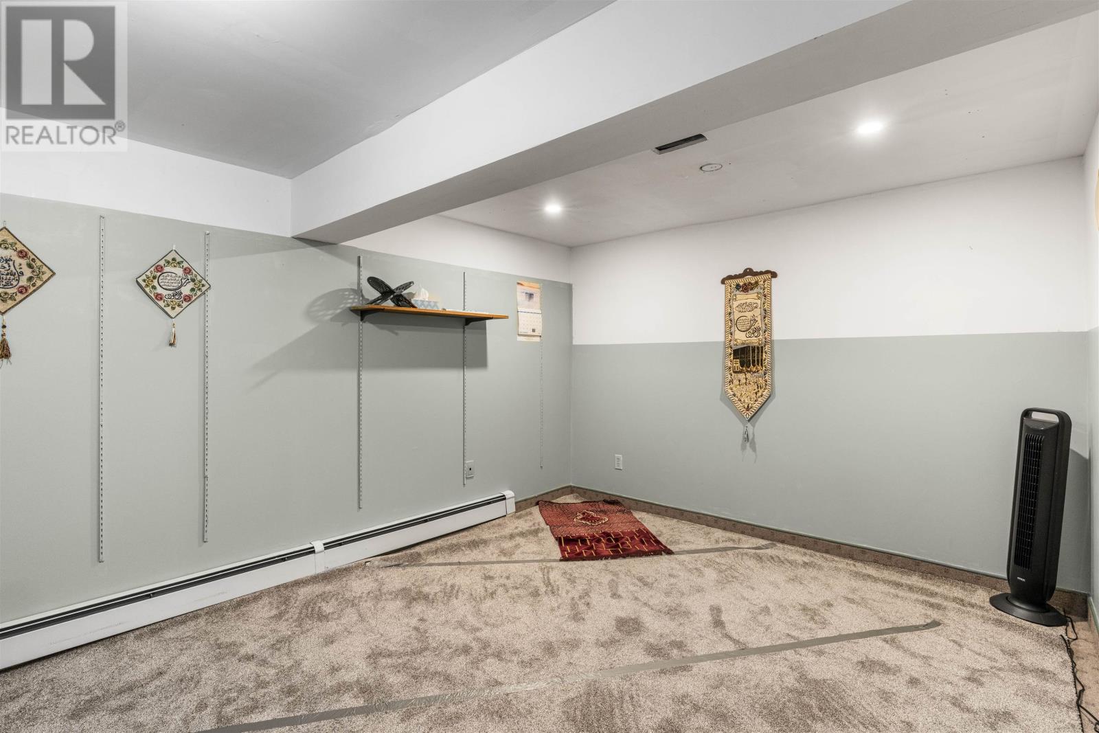 37 Central Street Property Photo 14