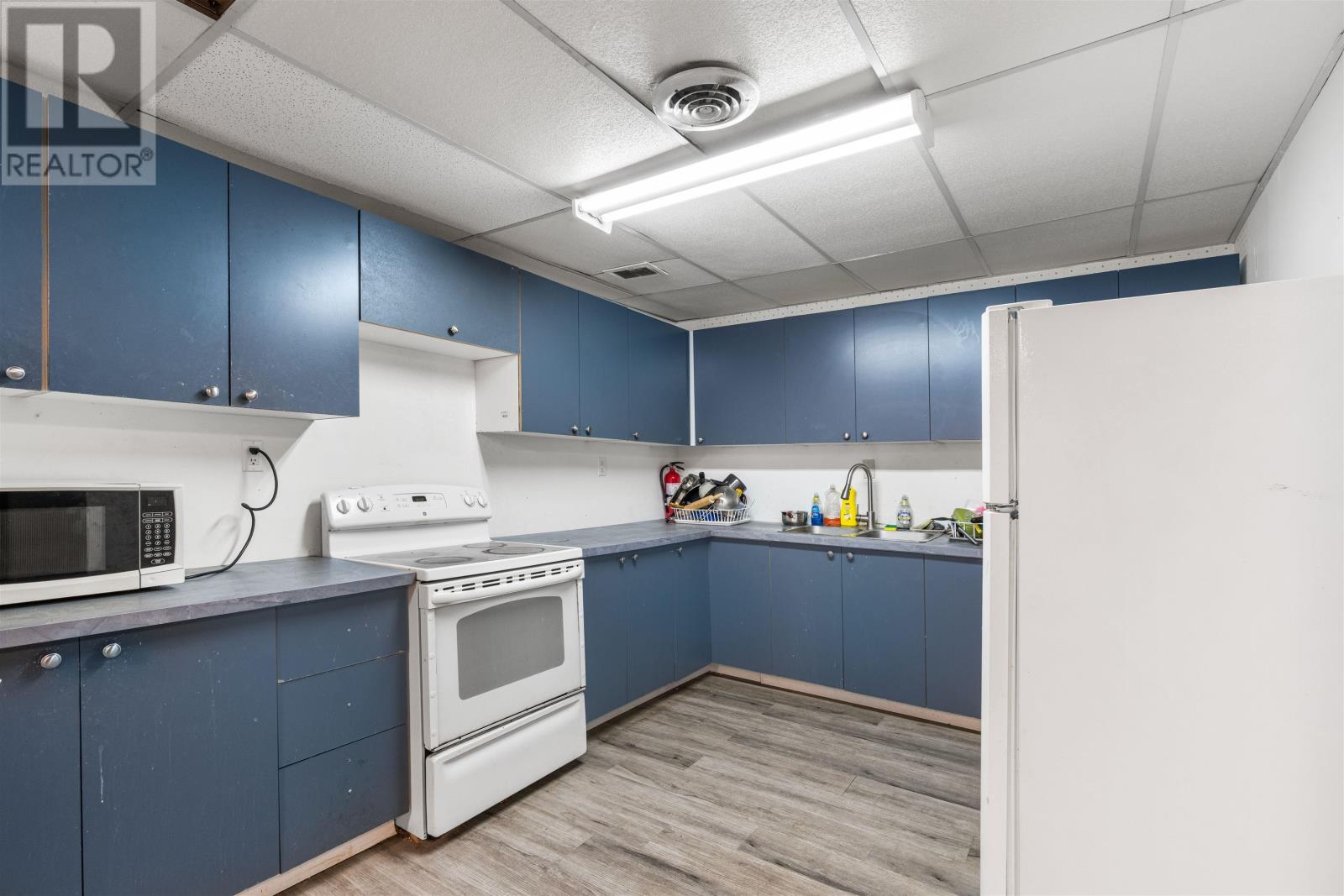 37 Central Street Property Photo 18