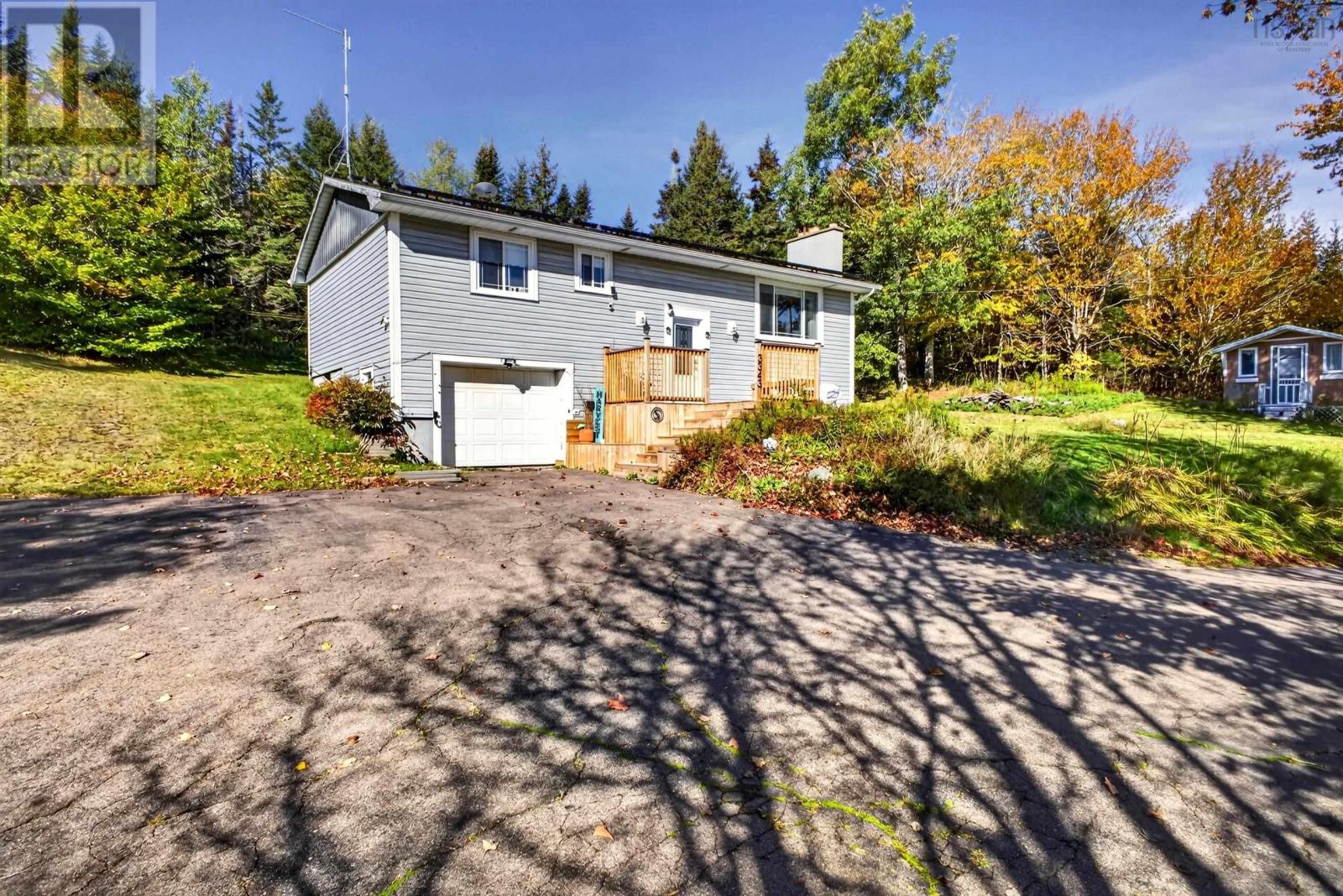 3343 Highway 311 Property Photo 3