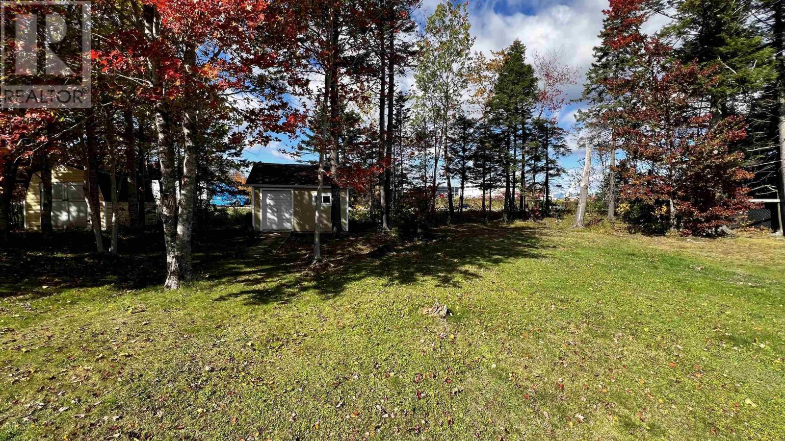 108 Hemlock Drive Property Photo 12