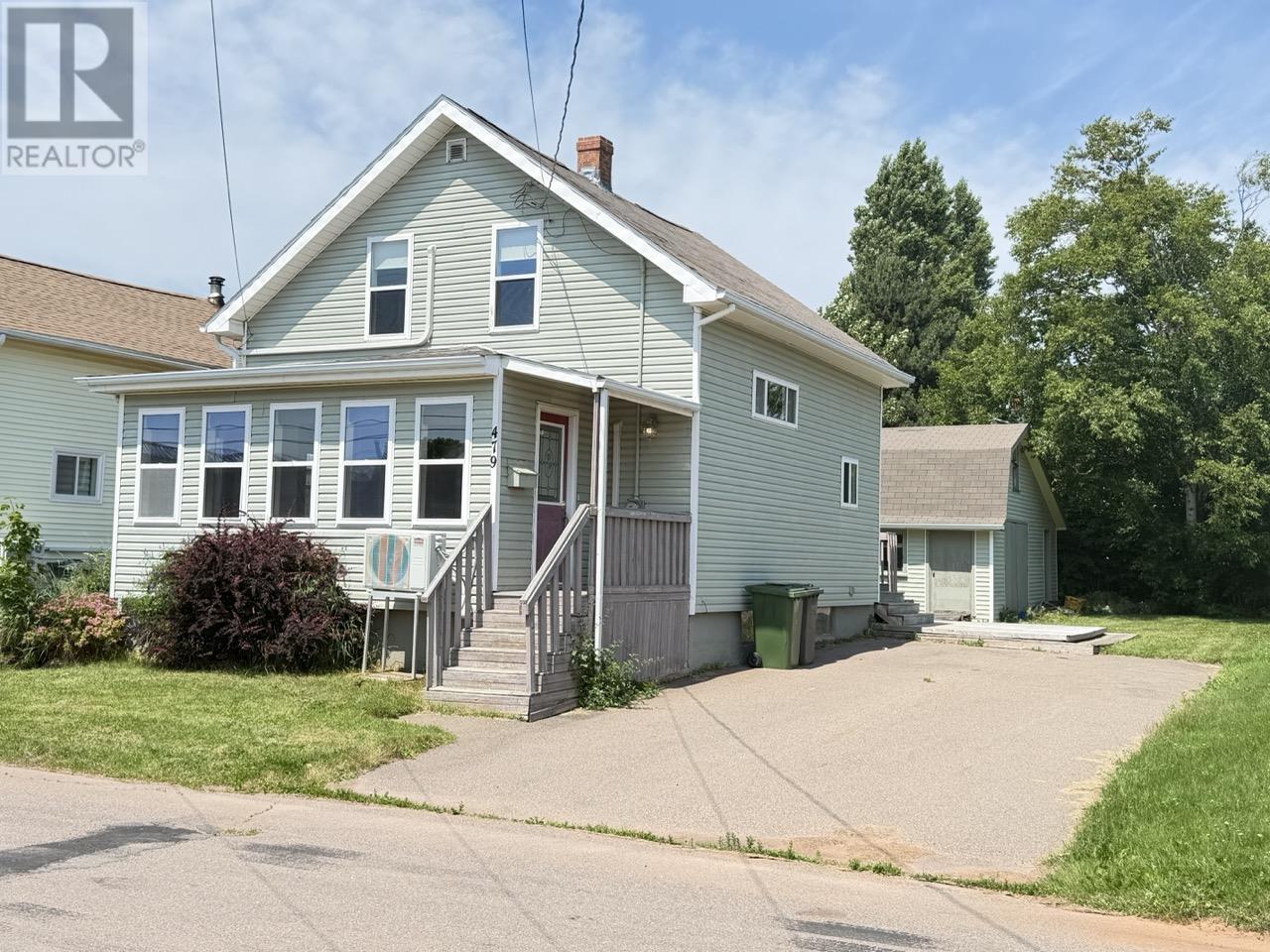 479 Sheen Street Property Photo 1
