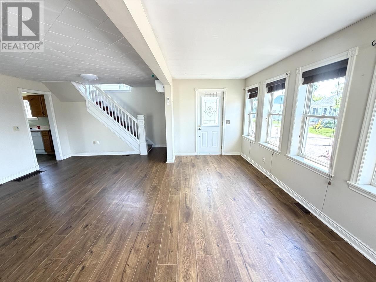 479 Sheen Street Property Photo 2