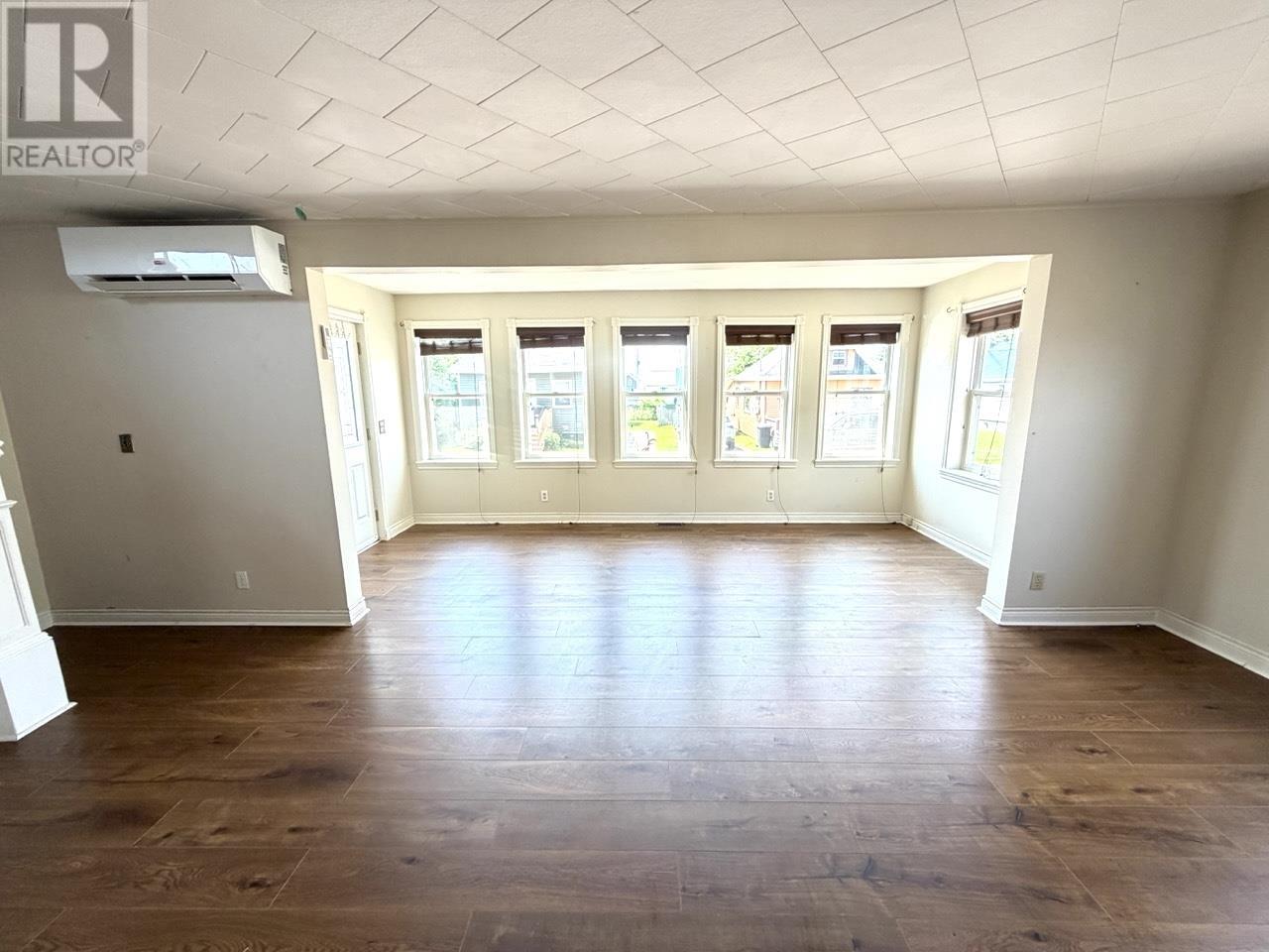 479 Sheen Street Property Photo 4