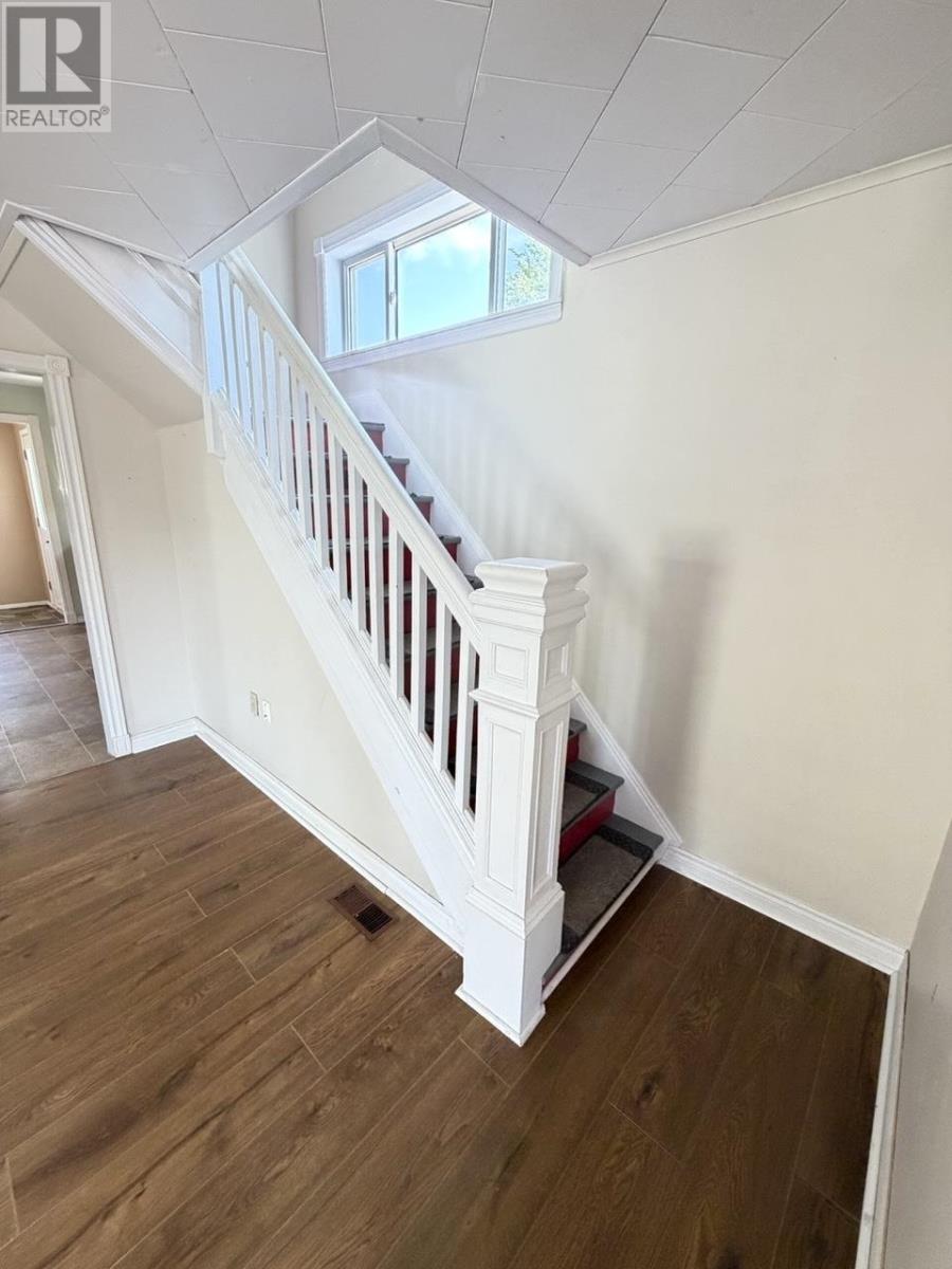 479 Sheen Street Property Photo 5