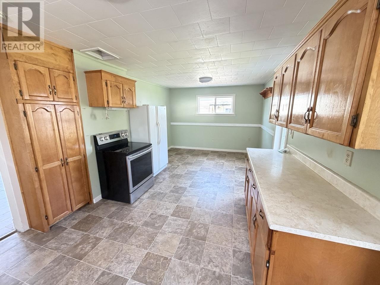 479 Sheen Street Property Photo 7