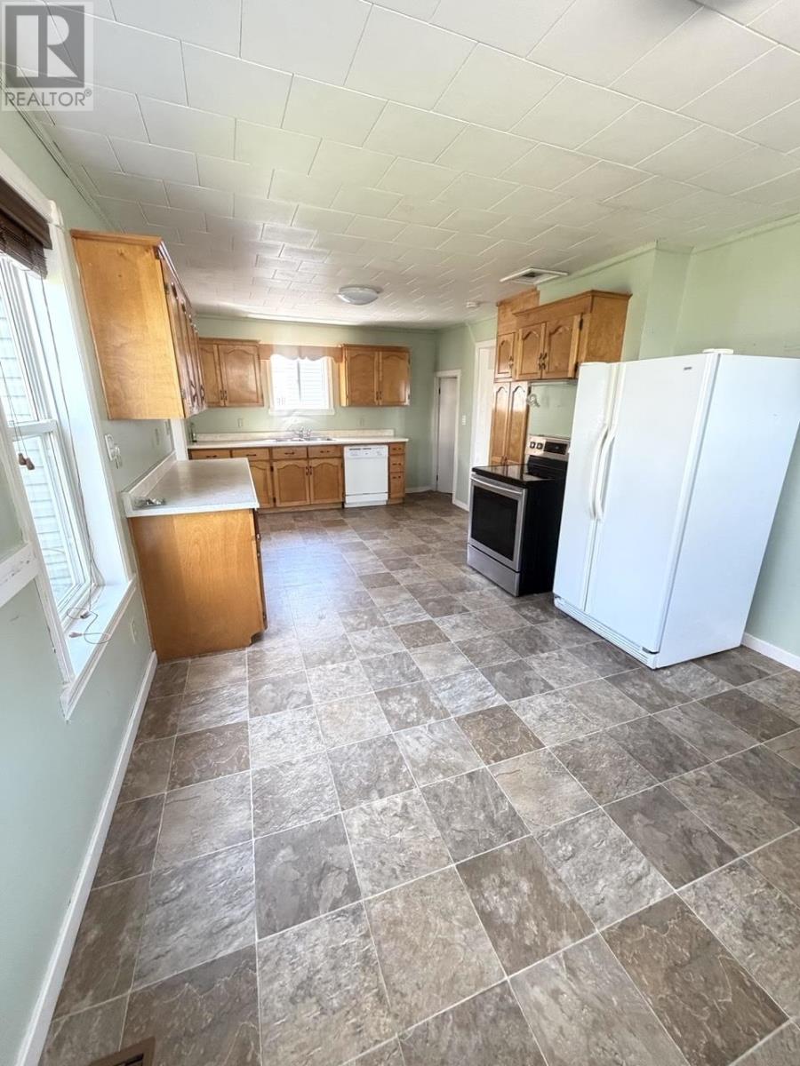 479 Sheen Street Property Photo 8
