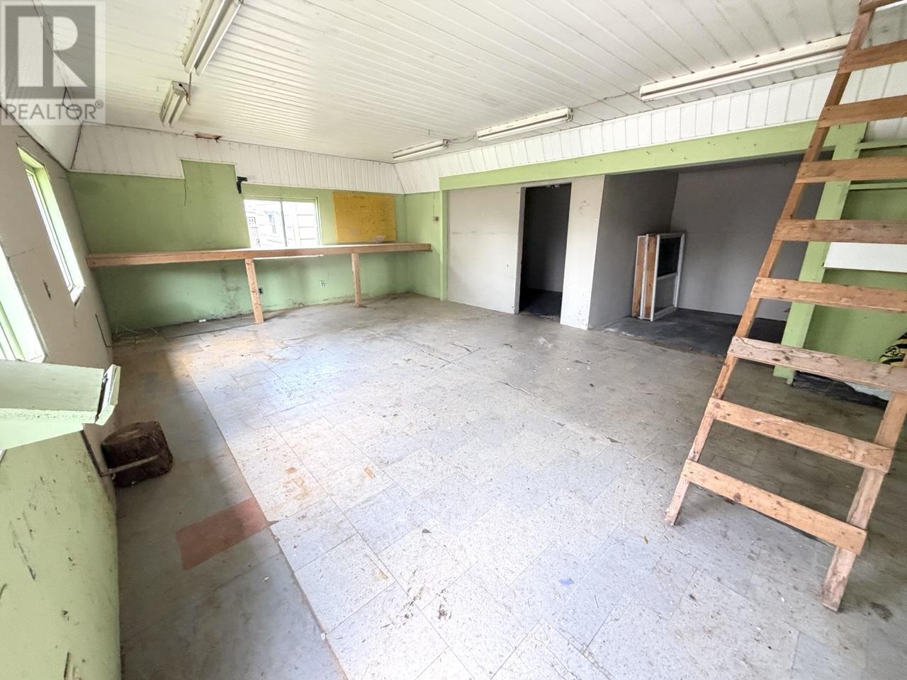 479 Sheen Street Property Photo 19