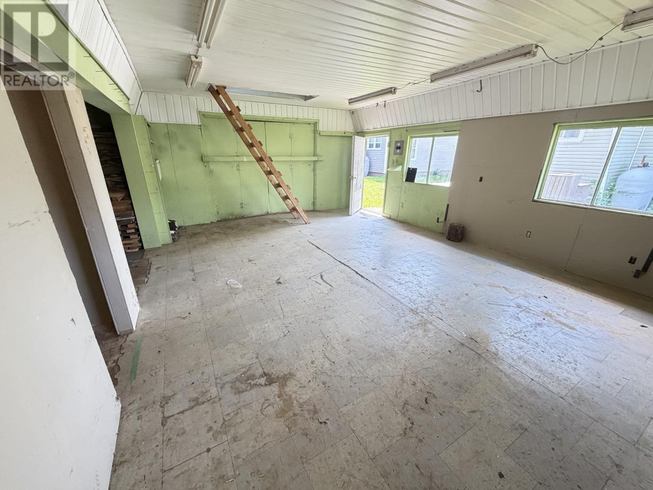 479 Sheen Street Property Photo 20