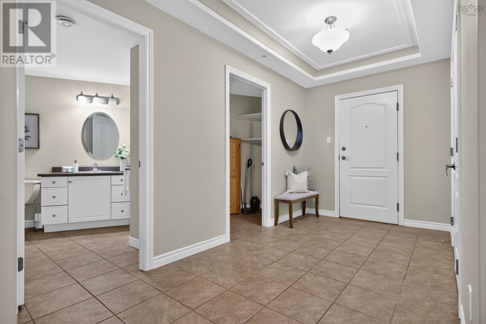 403 347 Portland Hills Drive Property Photo 22