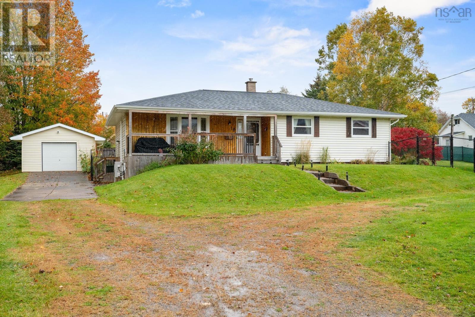19 Harmony Road Property Photo 2