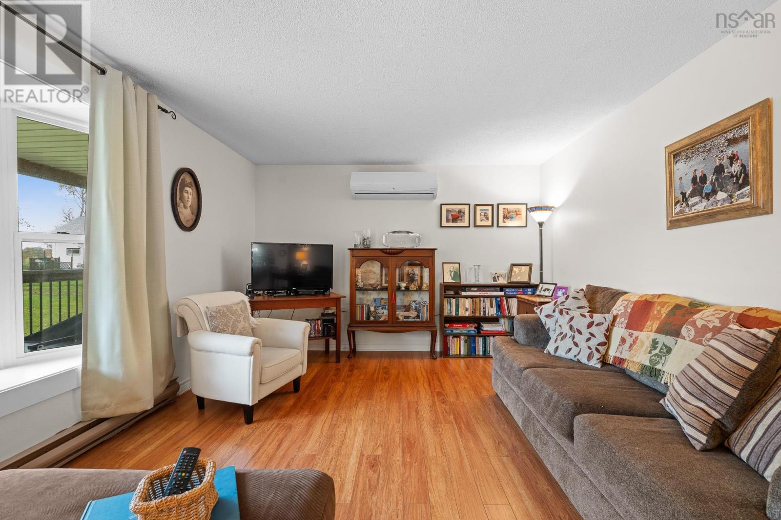19 Harmony Road Property Photo 15