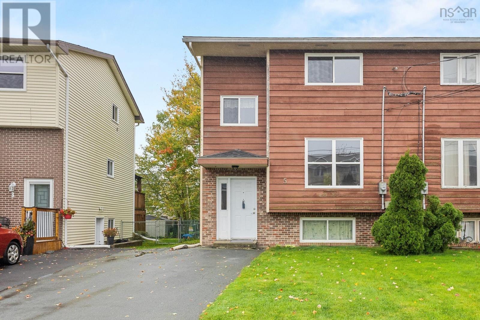 5 Ancona Place Property Photo 1
