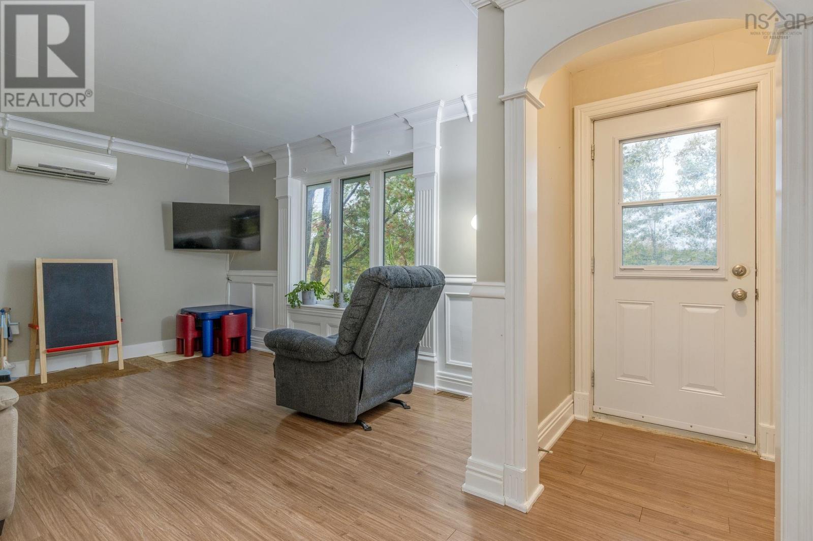 608 Windsor Junction Road Property Photo 2
