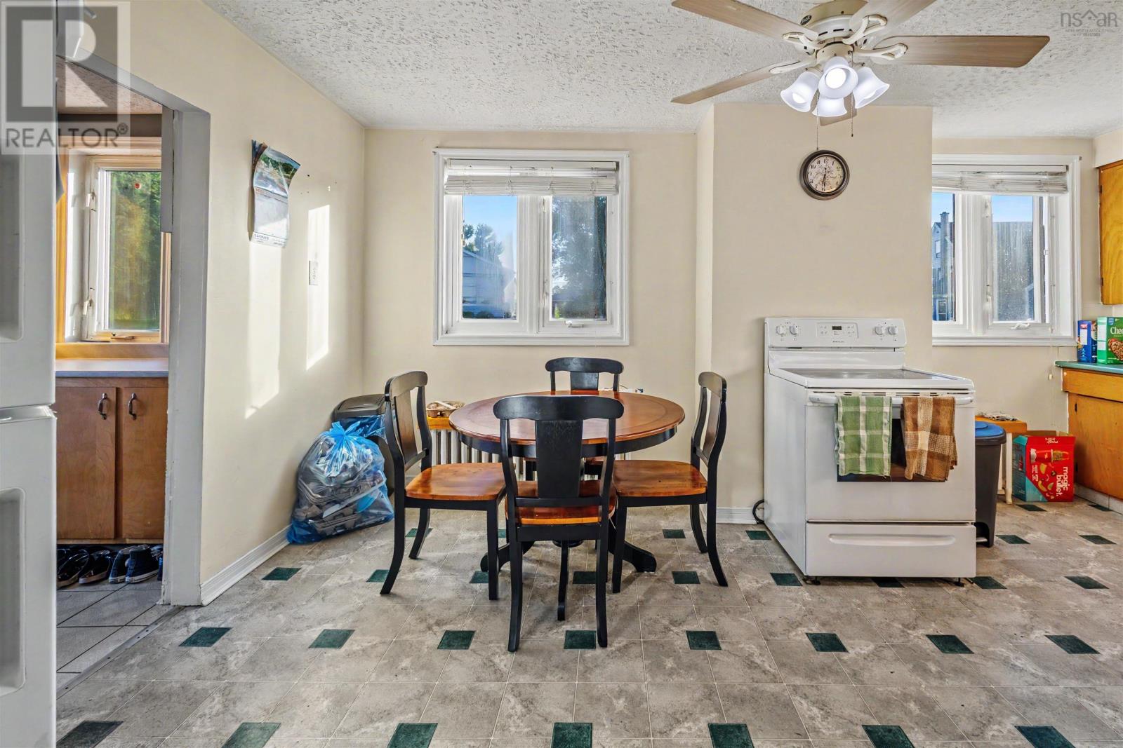 3 Collins Street Property Photo 24