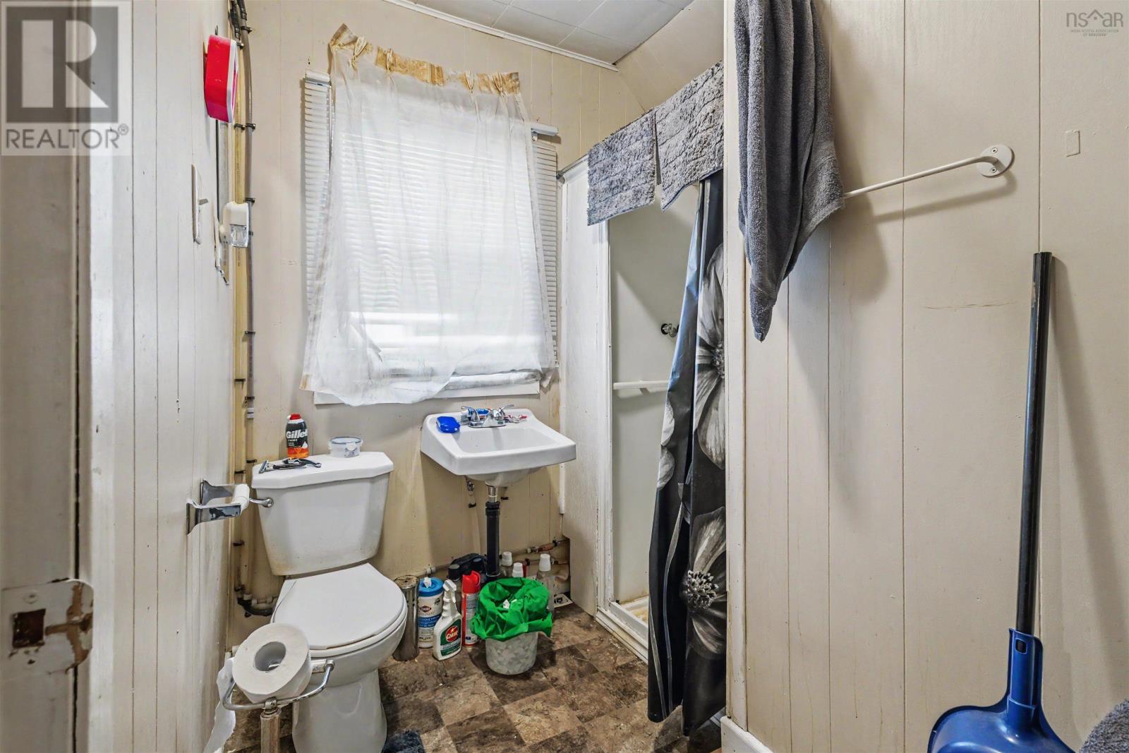 3 Collins Street Property Photo 31