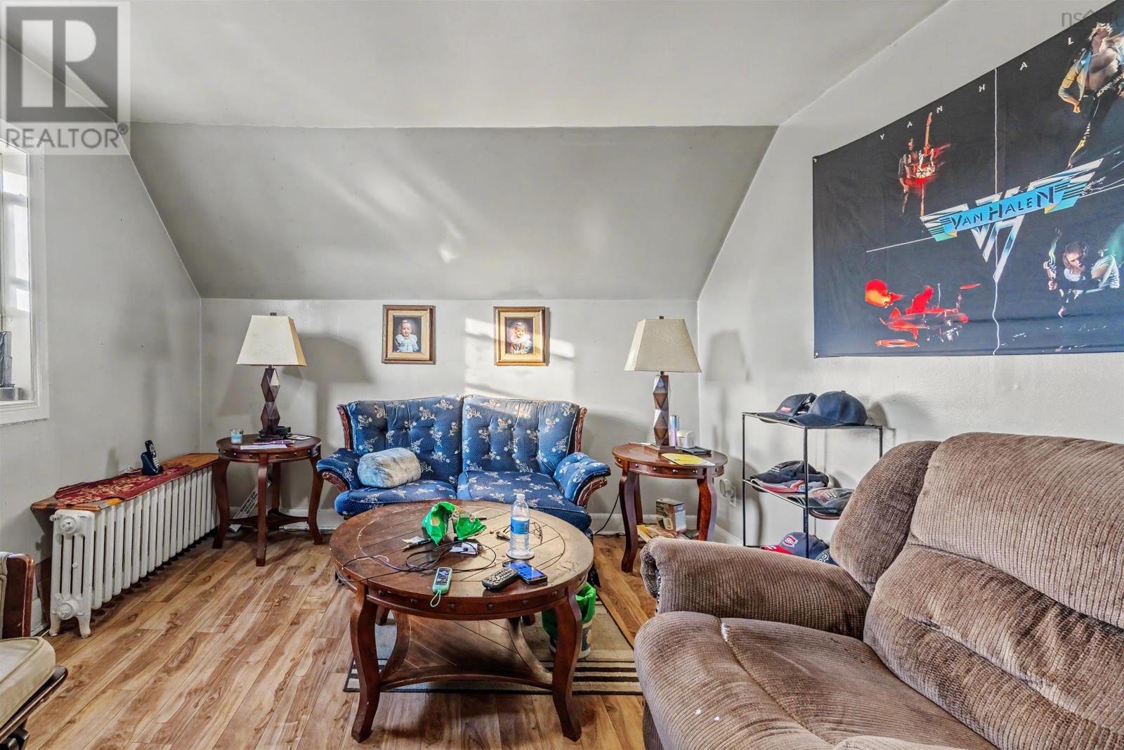 3 Collins Street Property Photo 34