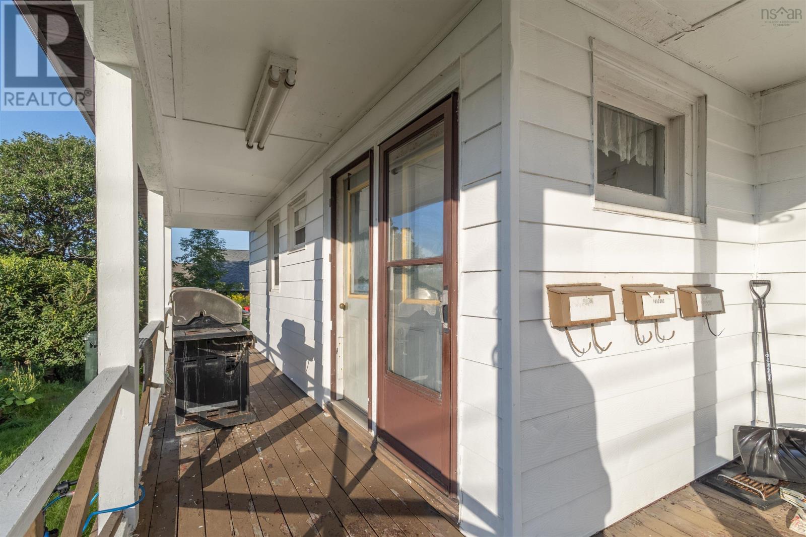 3 Collins Street Property Photo 46