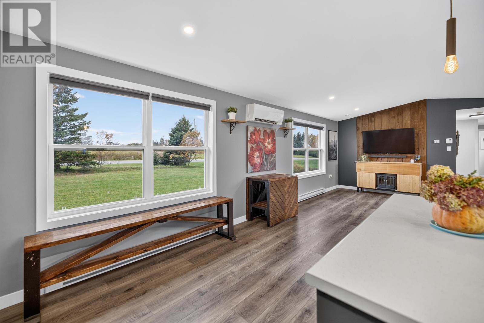 2216 Dromore Road Property Photo 11