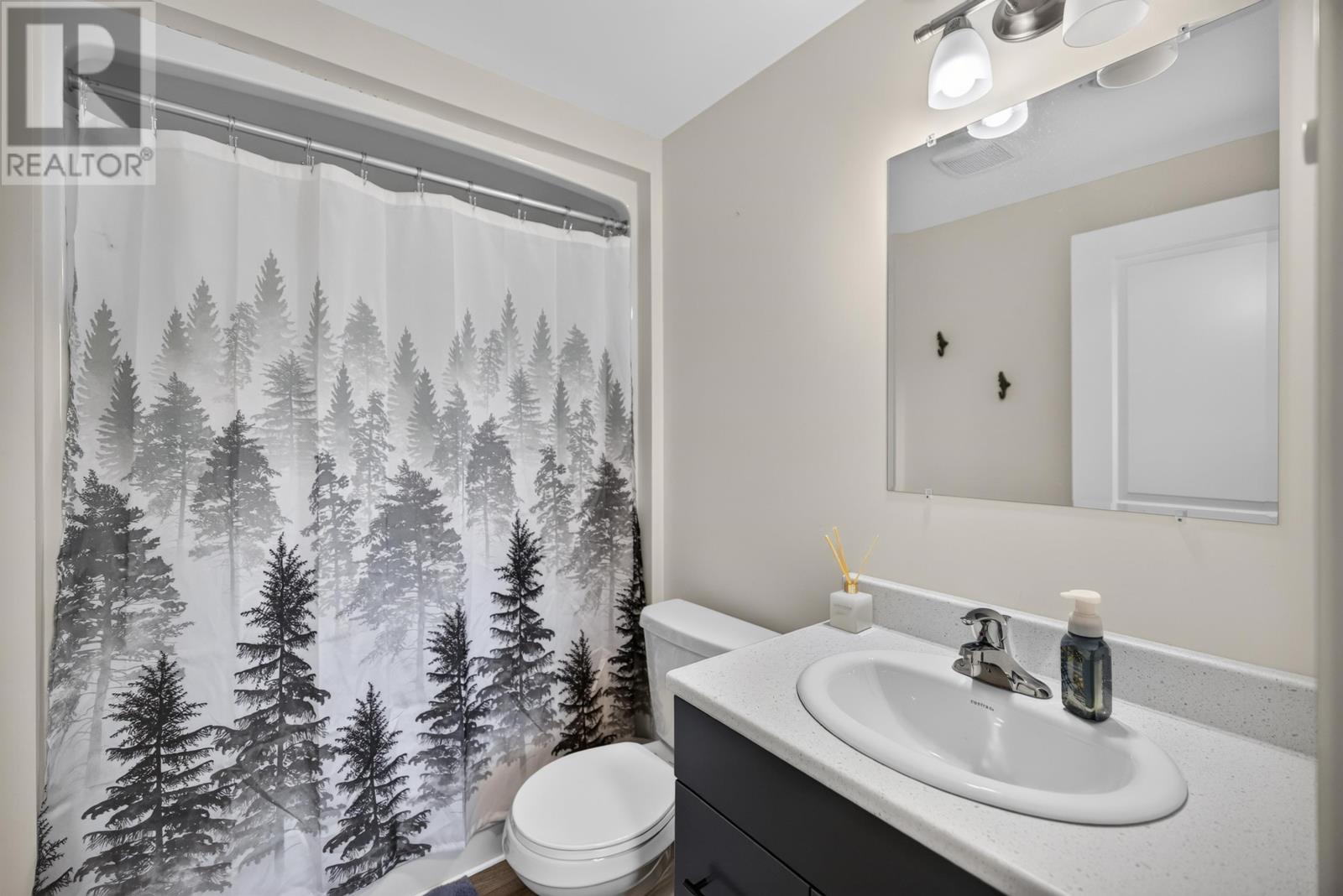 2216 Dromore Road Property Photo 16