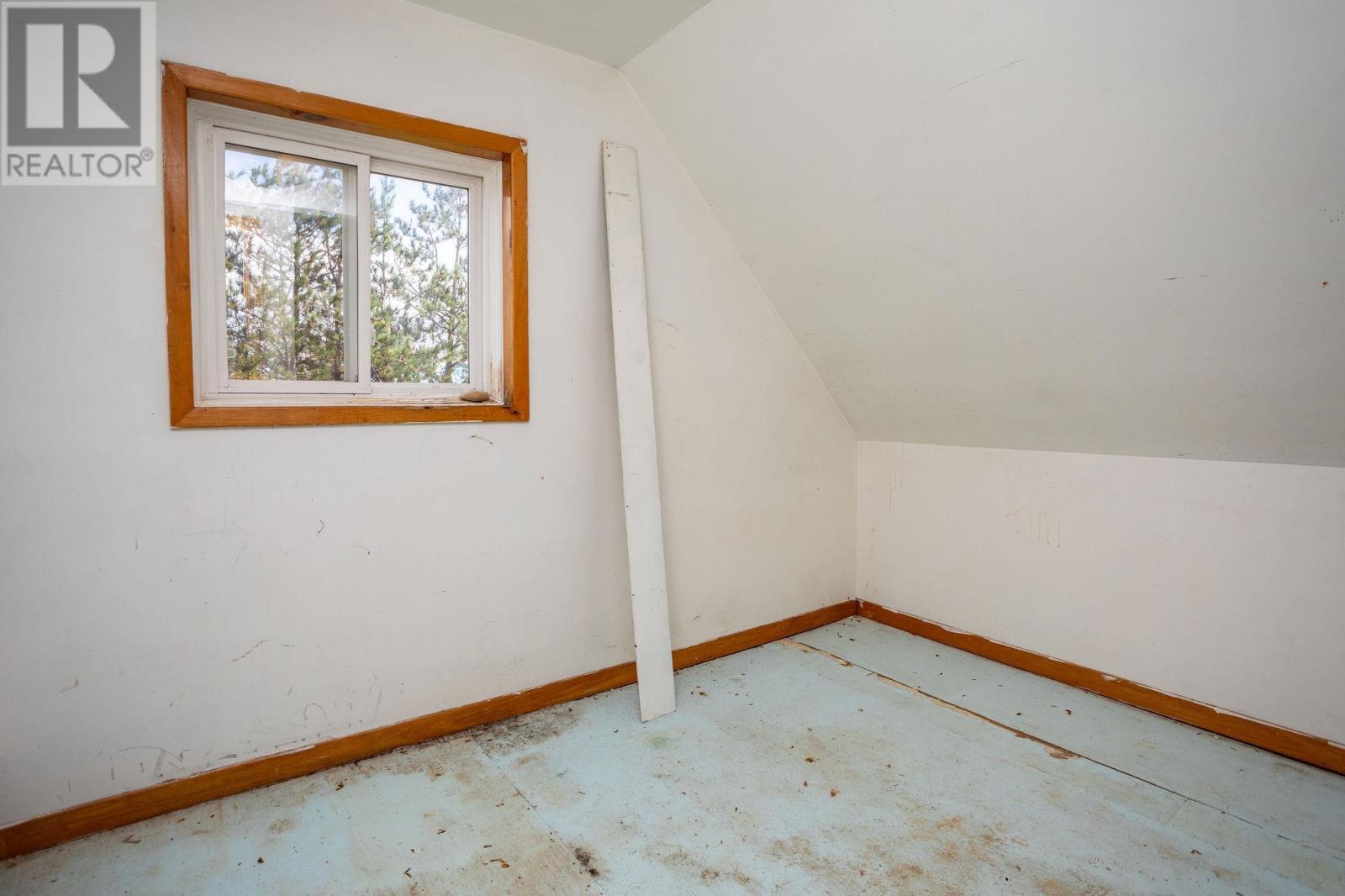 1953 Heatherdale Road Property Photo 25