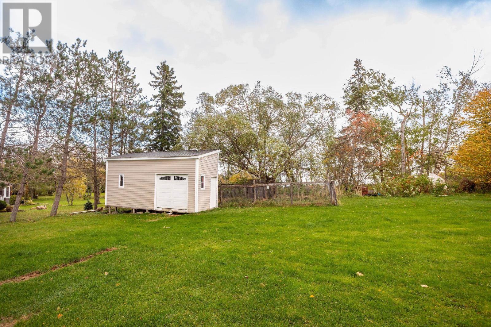 1953 Heatherdale Road Property Photo 27