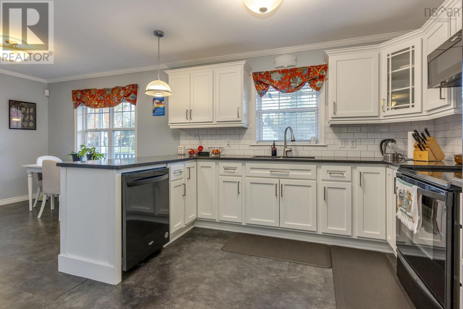 39 Homestead Drive Property Photo 11