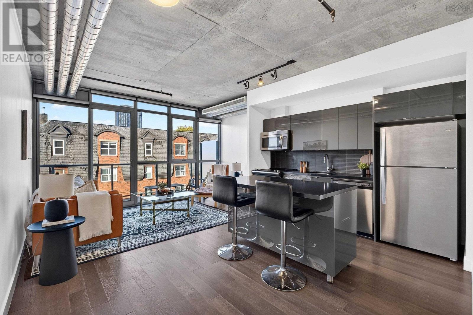 522 1065 Barrington Street Property Photo 5