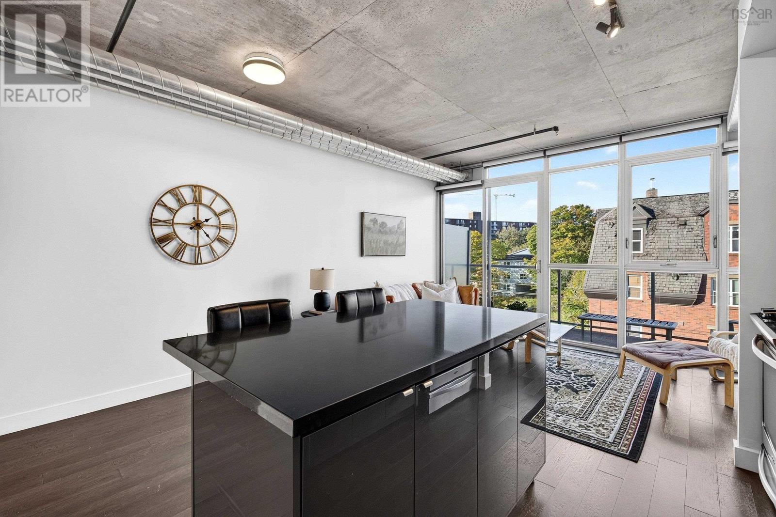 522 1065 Barrington Street Property Photo 7