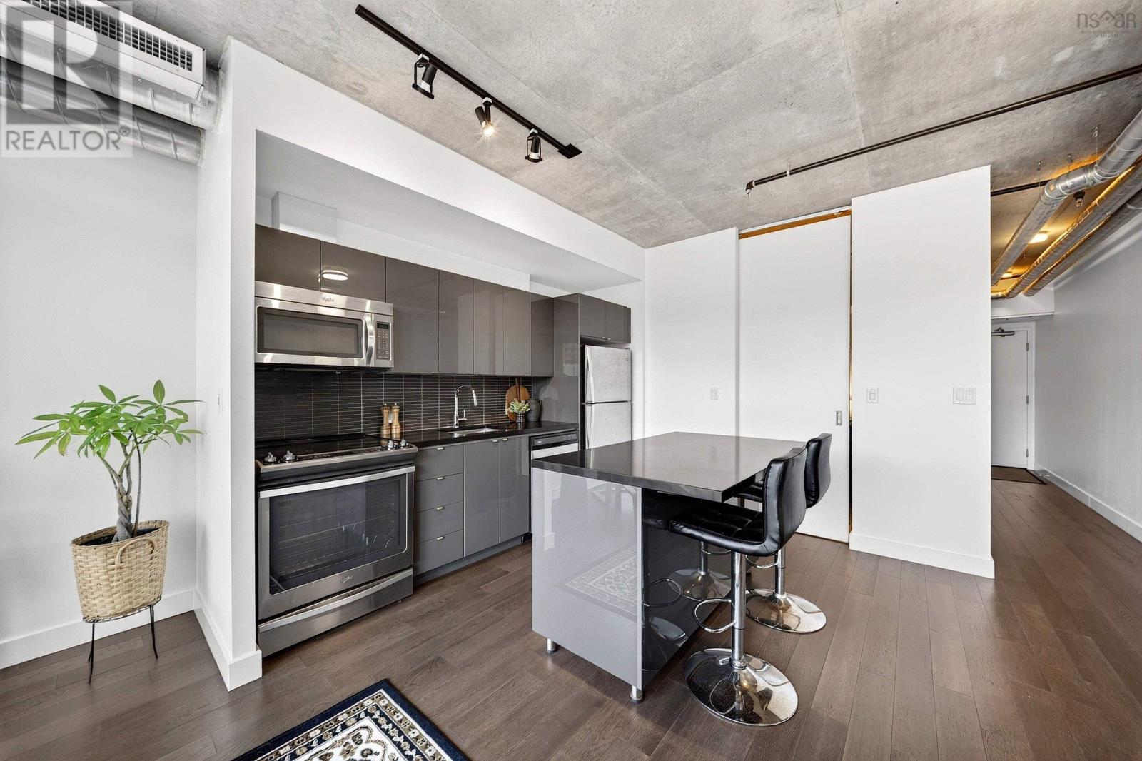 522 1065 Barrington Street Property Photo 10