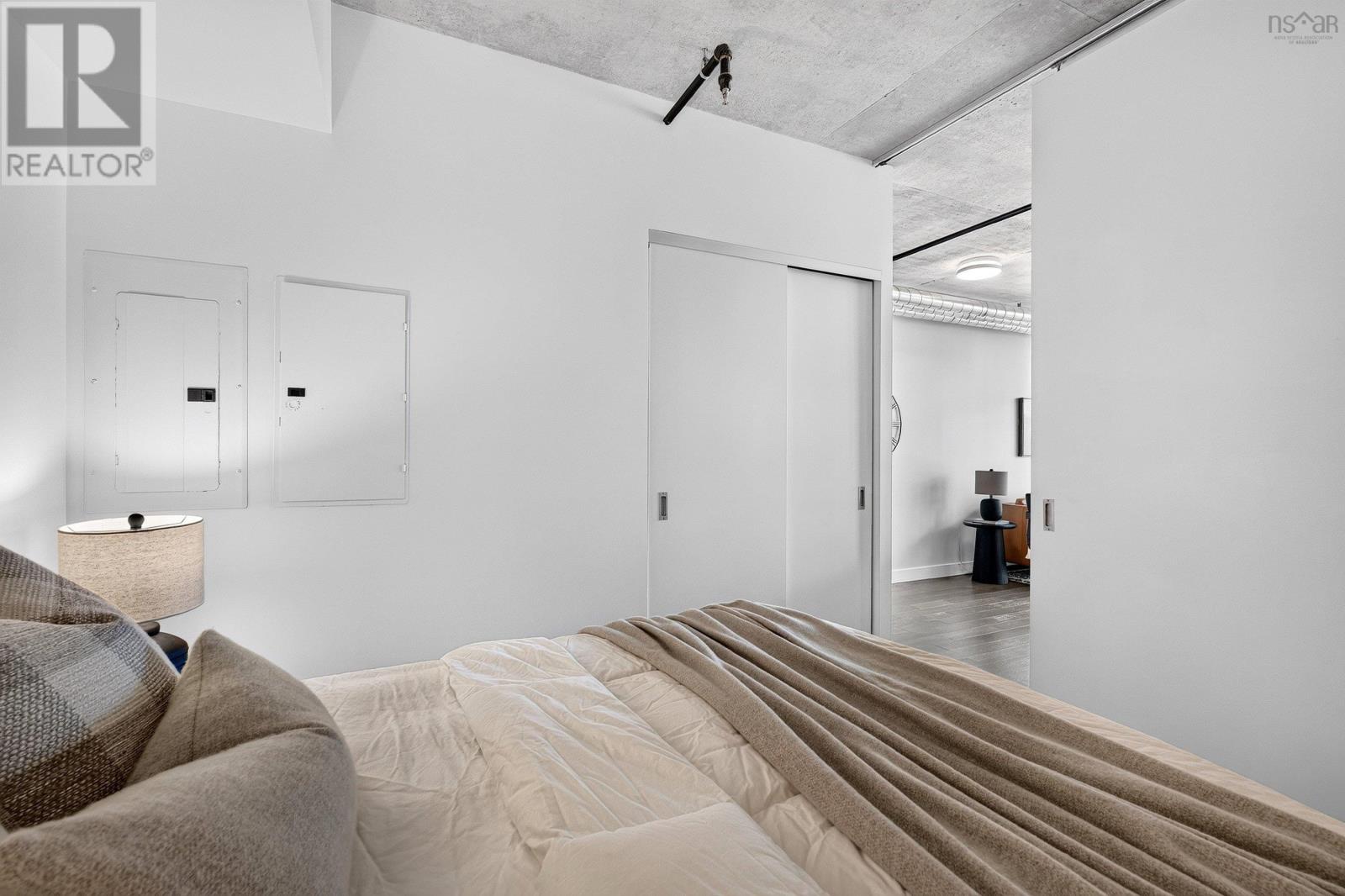 522 1065 Barrington Street Property Photo 22
