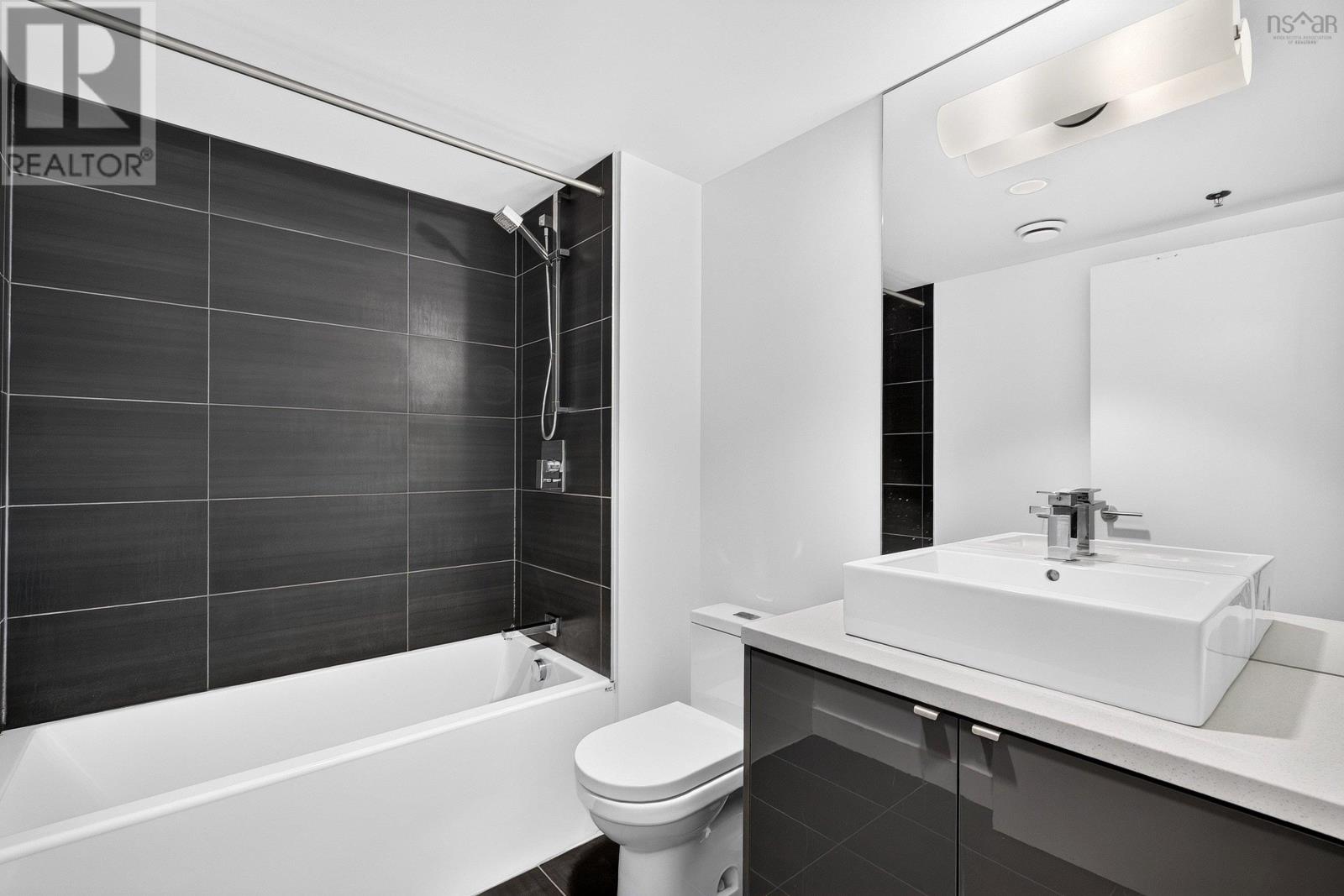 522 1065 Barrington Street Property Photo 25