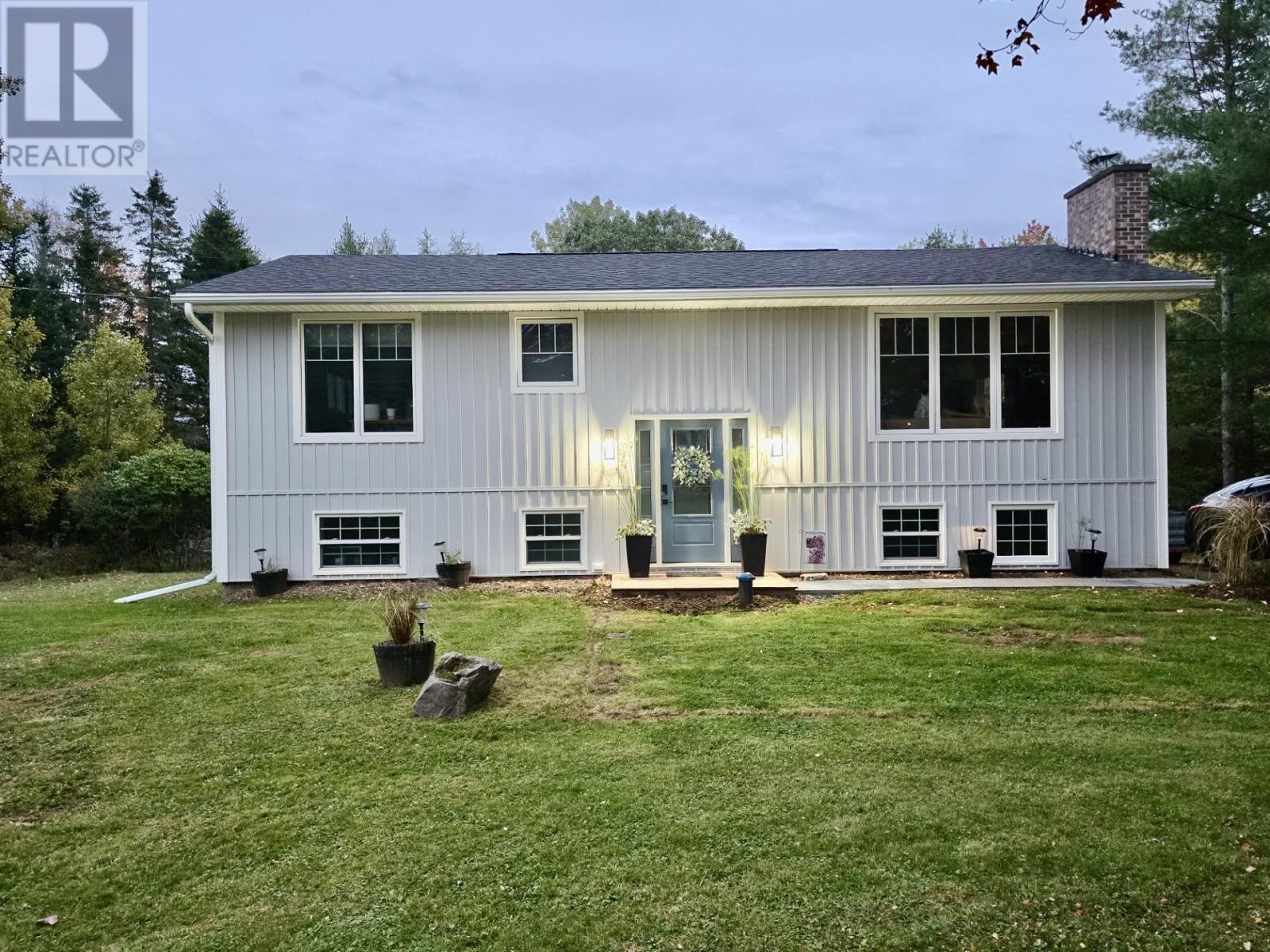 45 Springwaters Place Property Photo 3