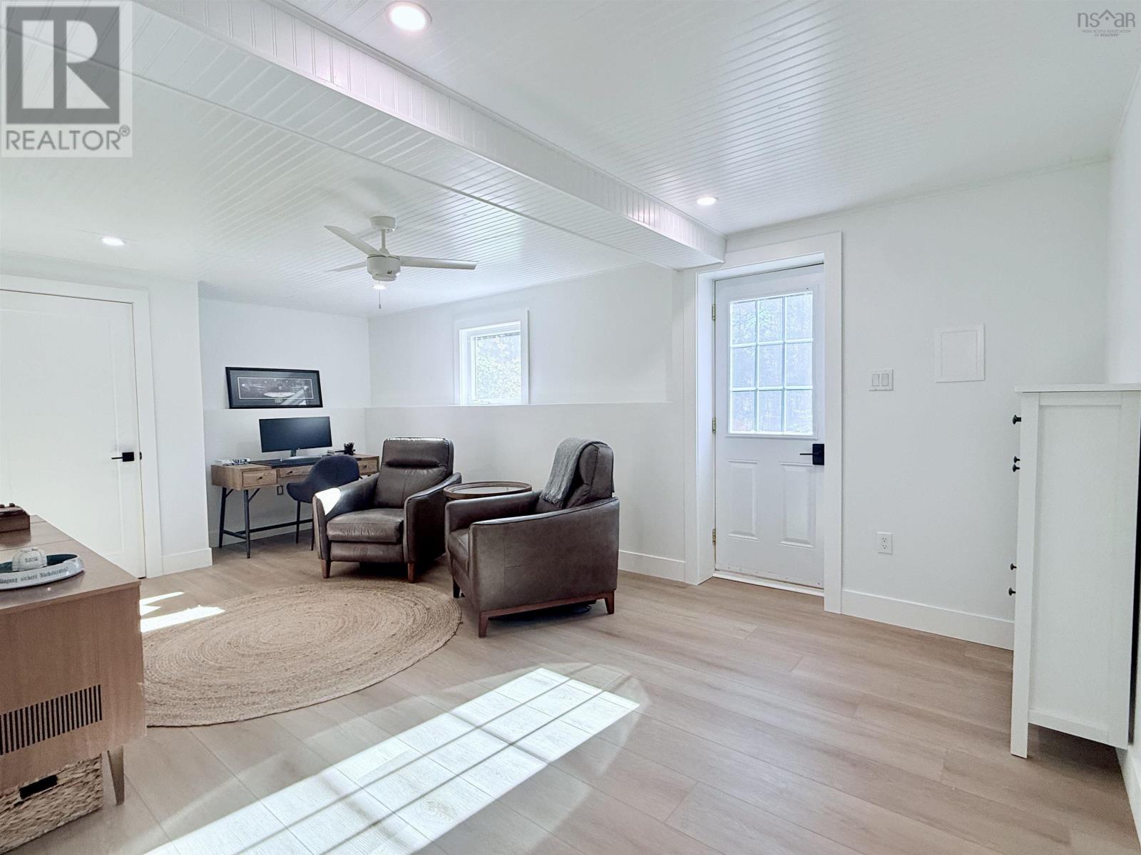 45 Springwaters Place Property Photo 35