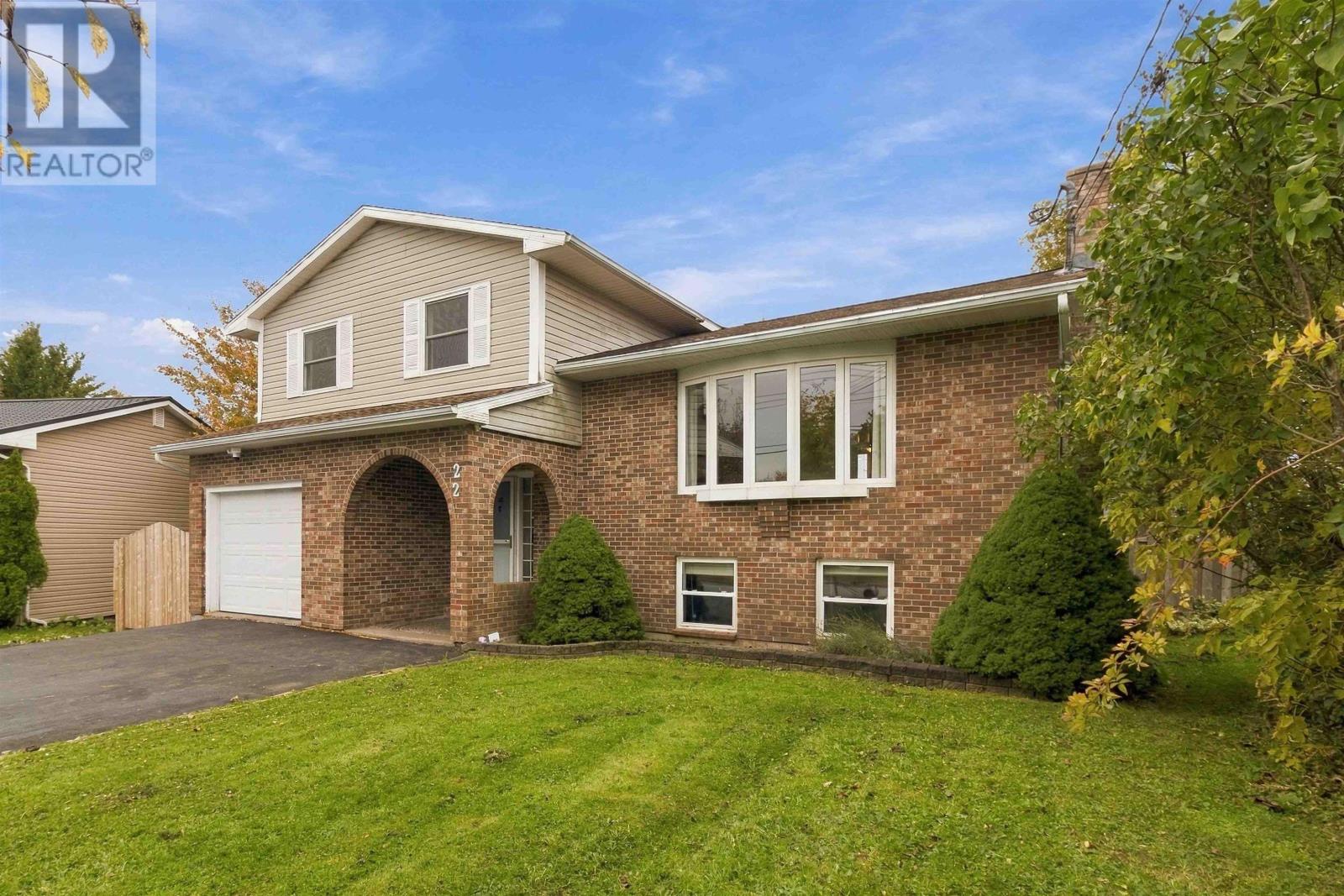 22 Cedar Crescent Property Photo 3