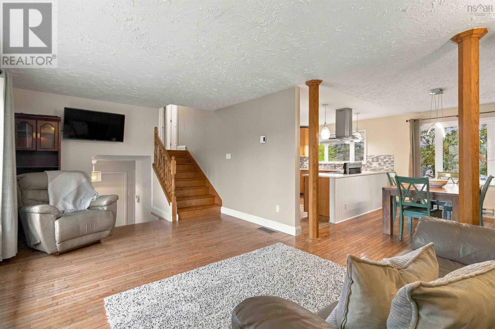 22 Cedar Crescent Property Photo 19