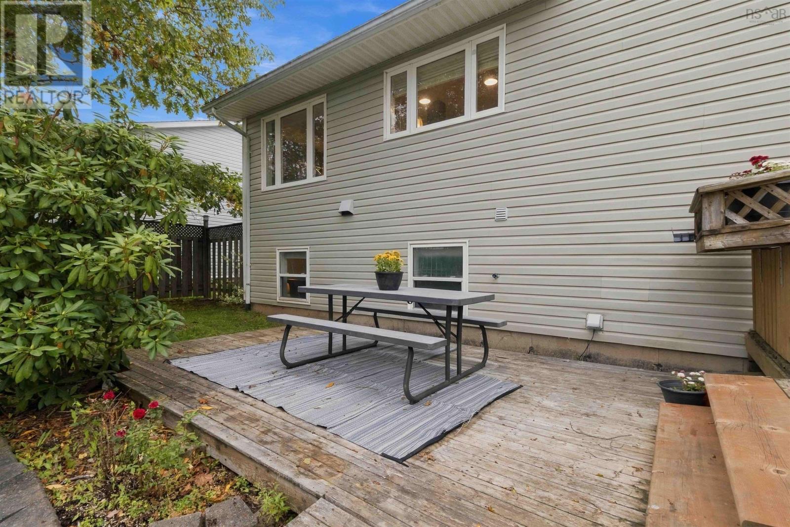 22 Cedar Crescent Property Photo 36
