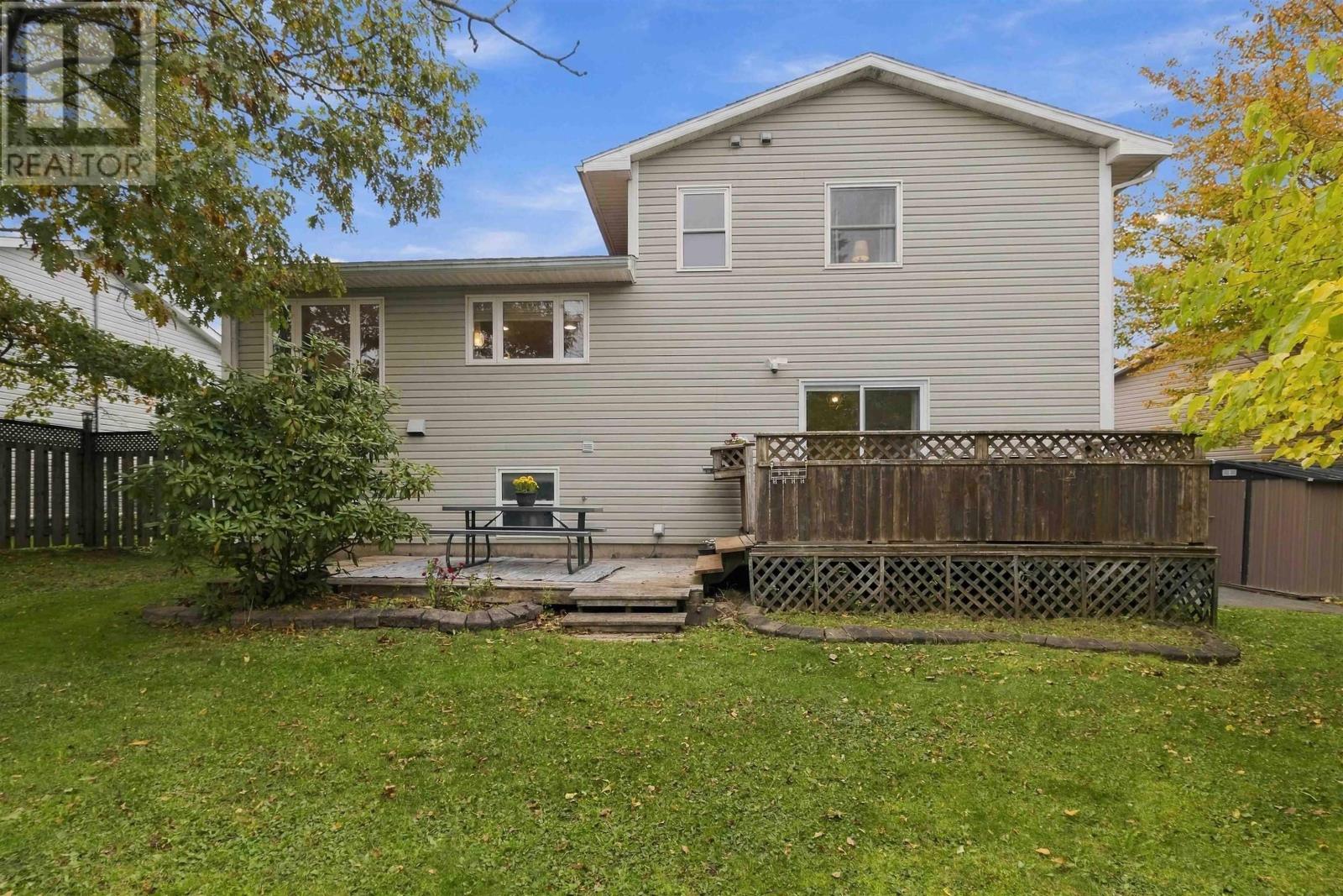 22 Cedar Crescent Property Photo 38